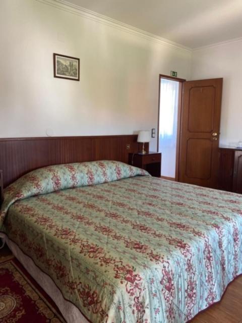 Guest House Toca Dos Grilos Estoril Ngoại thất bức ảnh
