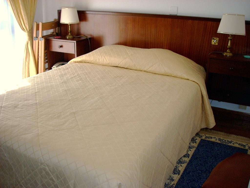 Guest House Toca Dos Grilos Estoril Ngoại thất bức ảnh