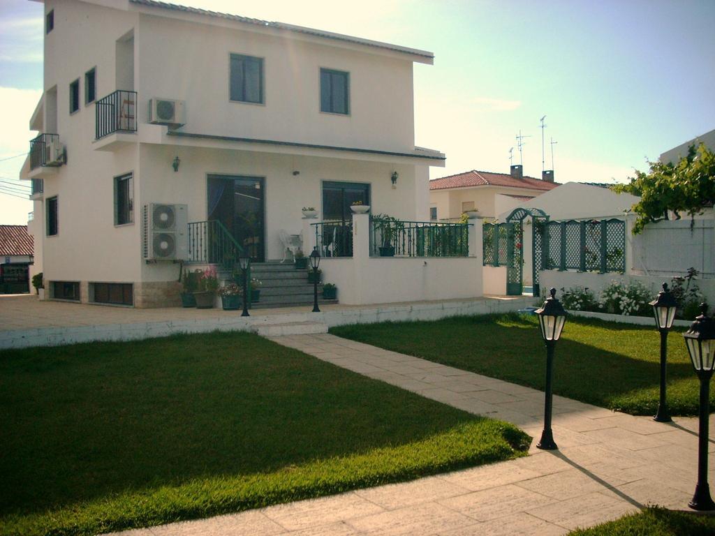 Guest House Toca Dos Grilos Estoril Ngoại thất bức ảnh